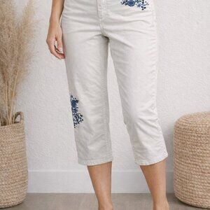 Croft & Barrow Premium Stretch Embroidered Capri Jeans White